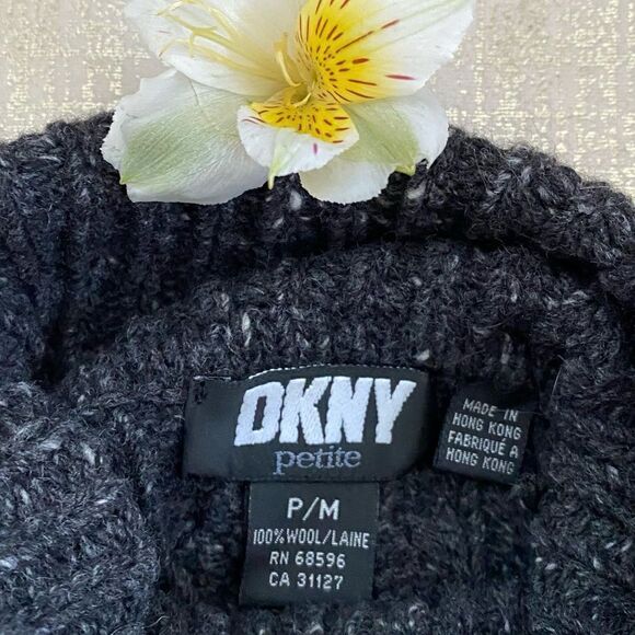 🧥DKNY Heathered Black/Gray Cropped Turtleneck 100% wool - EUC! Petite M - Picture 7 of 9
